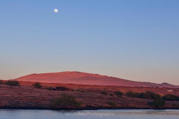 Full Moon Over Mauna Kea at Sunset, Photo Provided by Ian Lindsey Photography