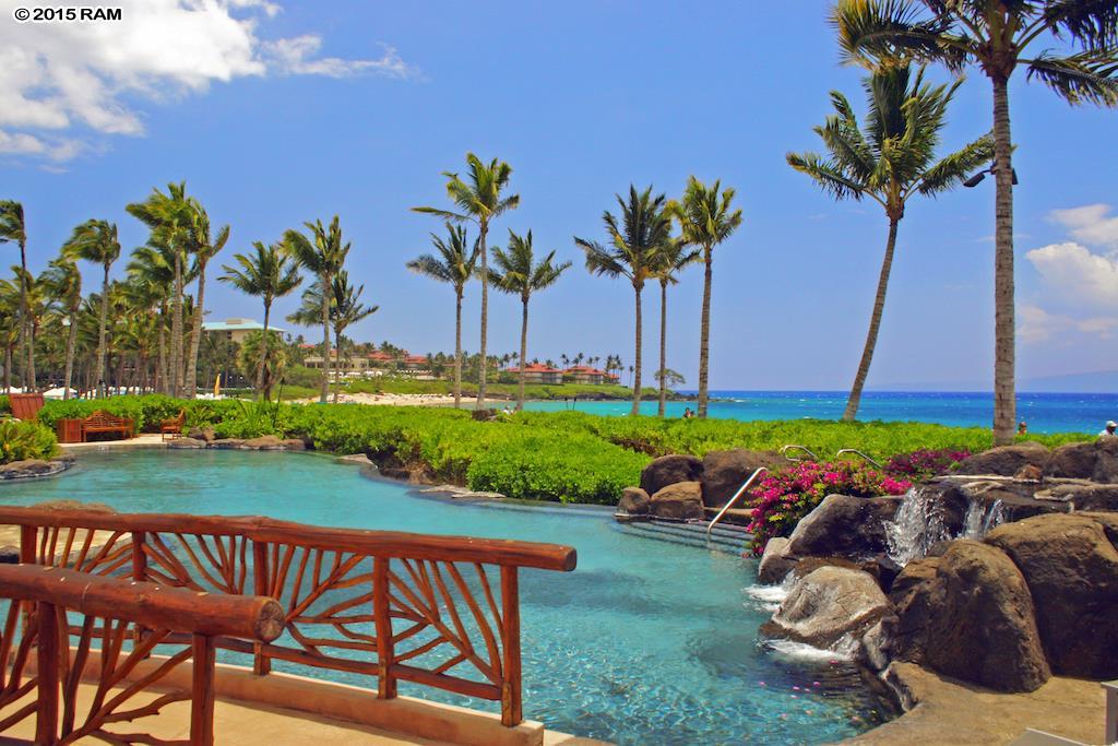 What time of year is it cheapest to travel to Hawaii?