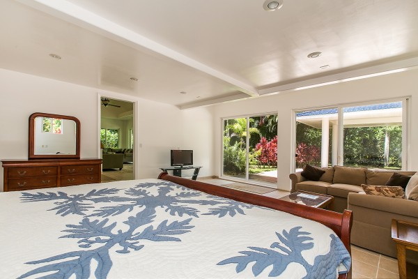 Bedroom-Suite_1800x1200_1965492