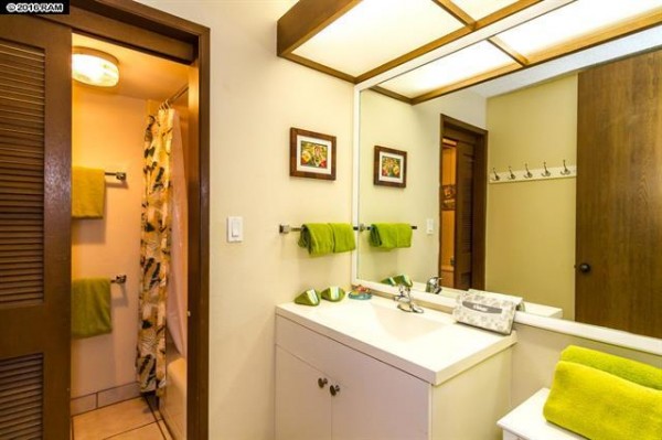 Luana Kai B106 bathroom